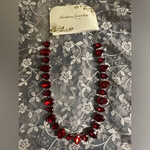 Valentine’s Day Necklace Faux Stones NWT Silver Toned fashion jewelry